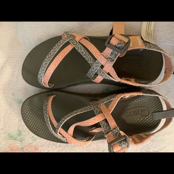 burlap heather chacos